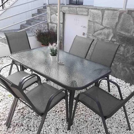 Aegli House Apartment
