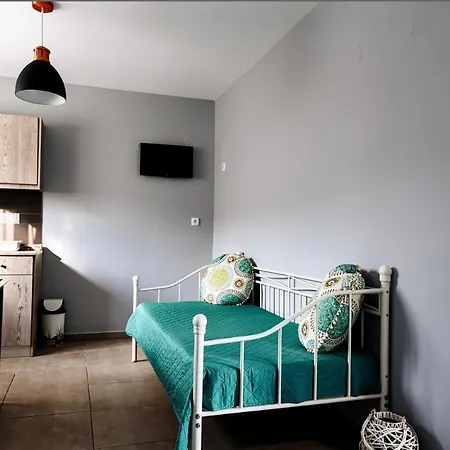 Aegli House Θεολόγος